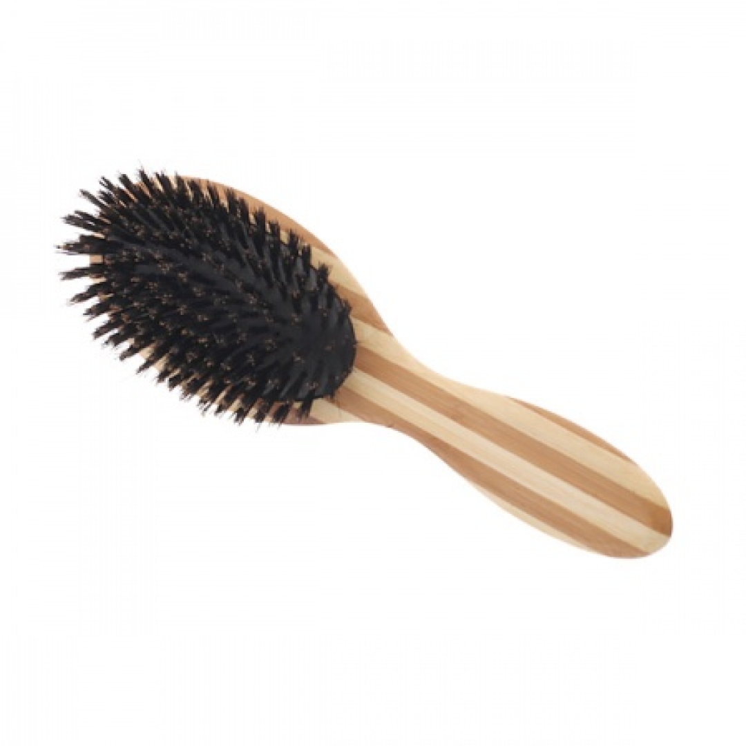 CEPILLO BAMBOO Cepillo antiestático en bambú con 100% de cerdas de jabalí. Forma oval 11 filas 13 filas