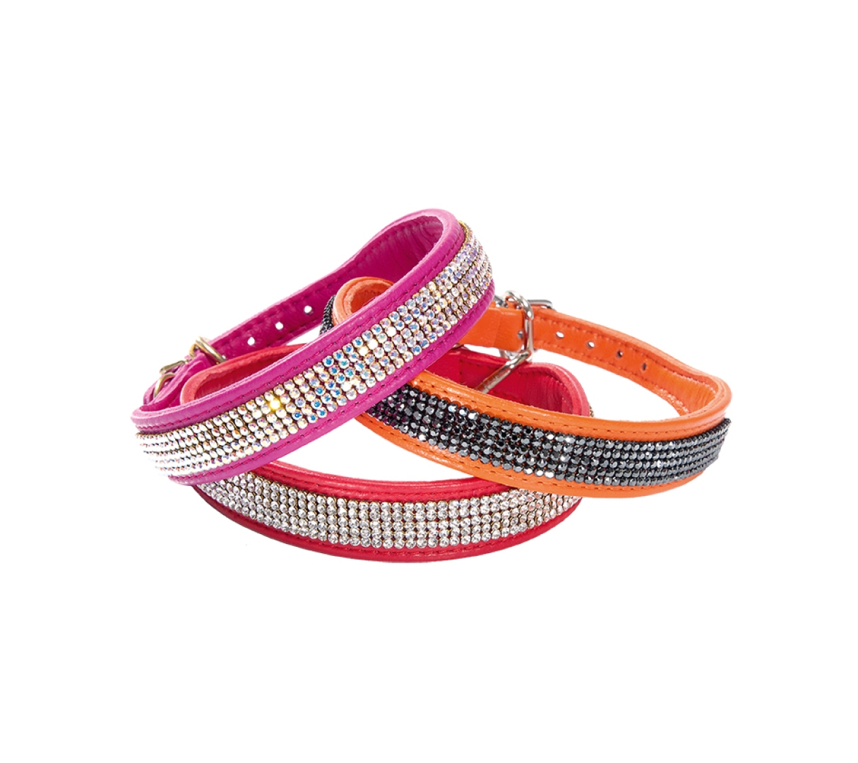 Colección CRYSTAL PRINCESSE  Magnífico collar de cuero de cordero  ​ADORNADO DE Elementos SWAROVSKI . 3 o 5 filas según la talla. 
