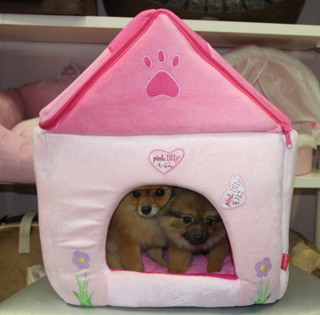 Pink House Dimensions L. 45 x l.45 x h.52cm.